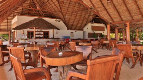 FIHALHOHI ISLAND RESORT – MALDIVES