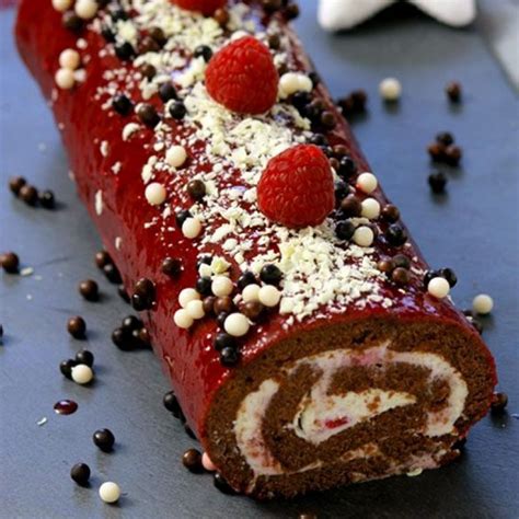 Chocolate Yule Log Recipe — Christmas Log Recipe — Eatwell101