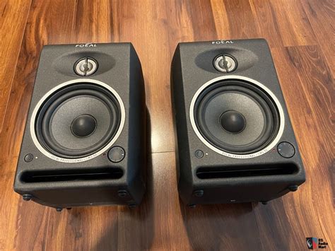 focal cms  active speakers pair photo   audio mart