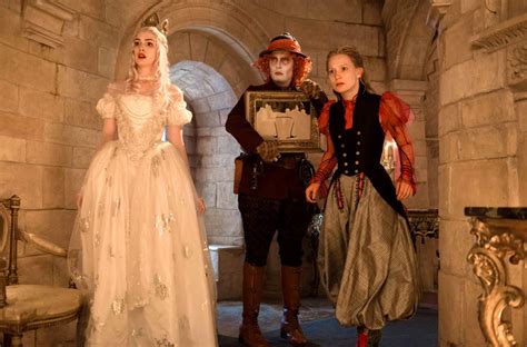 Alice Through the Looking Glass (2016) by James Bobin