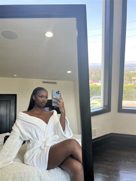 Coco Jones on Twitter: "Cozy with who I am🤍 https://t.co/u5ze0YgTxK