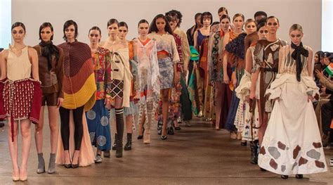 Khadi in focus on India Day at London Fashion Week 2023 | Fashion News ...