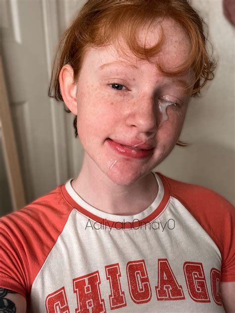All in my eye and mouth : r/cumsluts