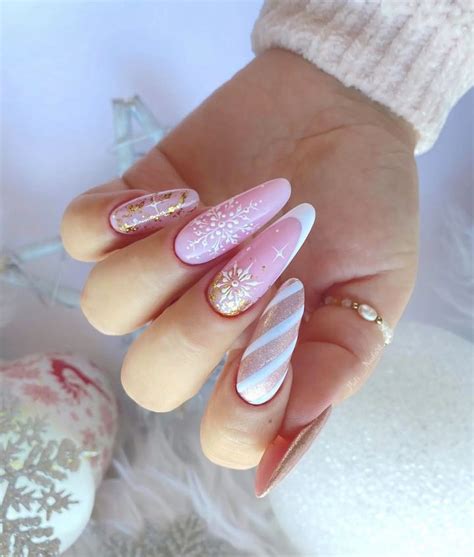 Snowflake Nail Art - 25+ Beauties To Recreate For Winter - Emerlyn Closet