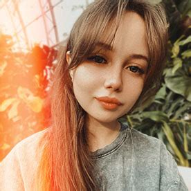 Карина Ушакова :: Behance