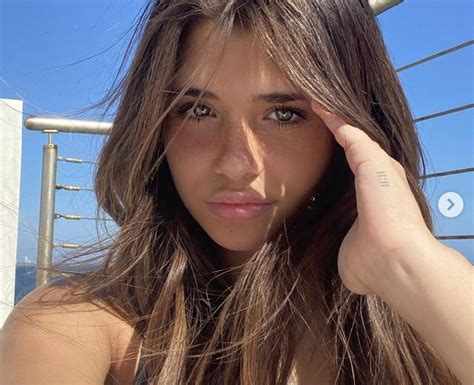 Nessa Barrett: 15 Facts About The Singer And TikTok Star You Should ...