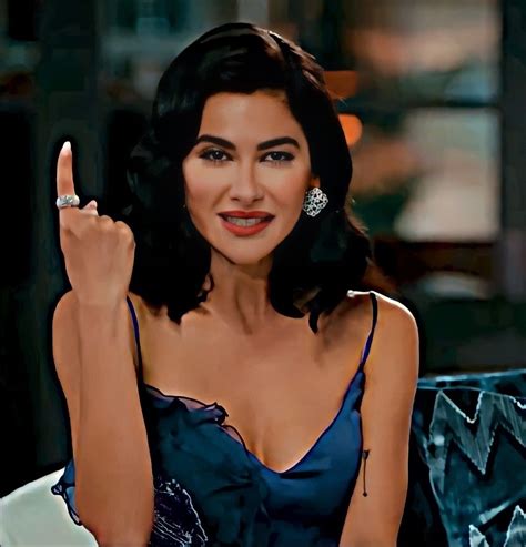 𝙻𝚒𝚕𝚢 💗 adlı kullanıcının ♡ Nesrin Javadzadeh ♡ panosundaki Pin, 2023 ...