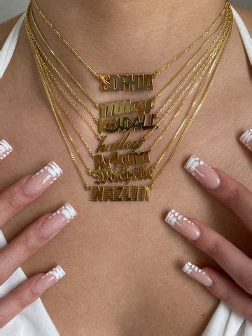 nail inspiration 🤍 | Short acrylic nails designs, 925 necklace, Initial ...