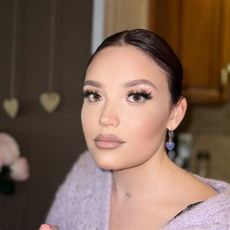 Тая Таисия | model & selfcare influencer 🪄 (@taiisiyaaa) on Threads