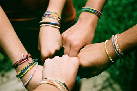 A Girlfriend's Guide to Lasting Friendships | HuffPost