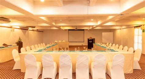 club hotel dolphin  negombo   prices