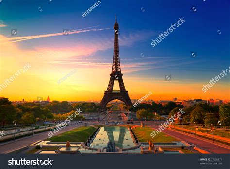 Sunrise In Paris, With The Eiffel Tower Stock Photo 77676271 : Shutterstock