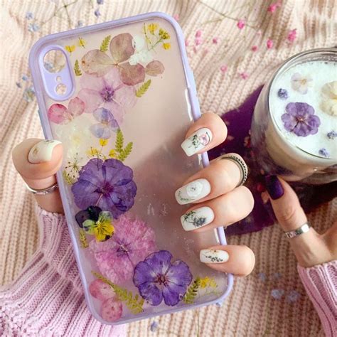 Чехол с сухоцветами | Phone, Electronic products, Phone cases