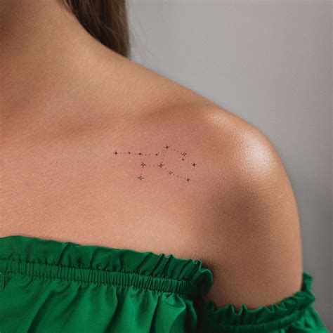 Collar Bone Tattoos For Women
