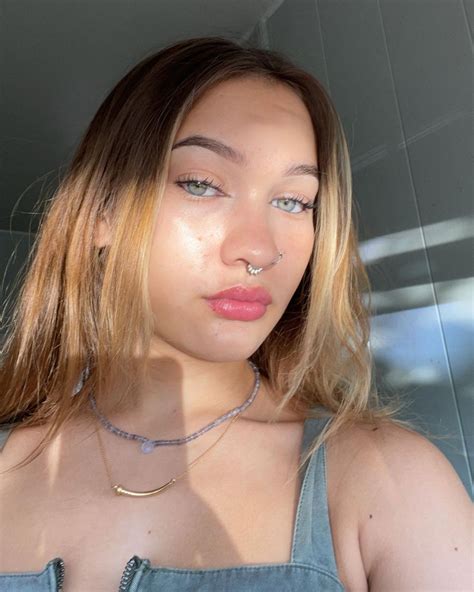 Halia Beamer 12/02/2021 • CelebMafia