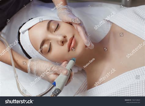 274 Hydrafacial Images, Stock Photos & Vectors | Shutterstock