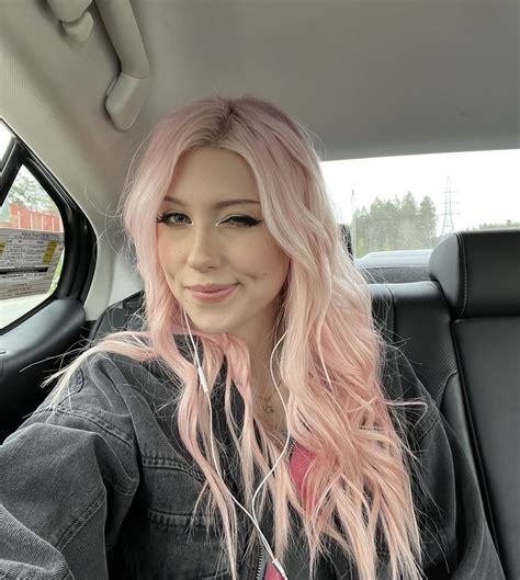 TW Pornstars - Linzor ♡˚ ༚. Twitter. Omw to The UK to see my frundzz 🇬🇧