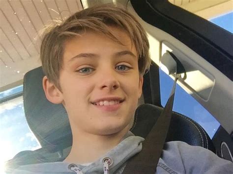 24 best Chicos Guapos De 13 Anos images on Pinterest | Cute boys, Girls ...