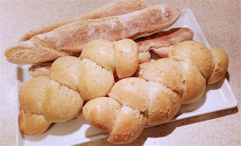 basic breadt-square in the kitchen