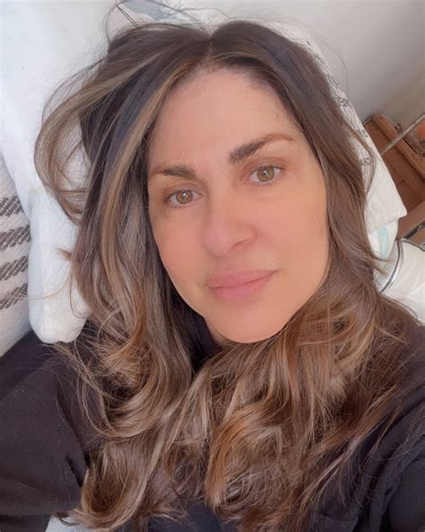 Hola ! Para las que no me conocen , esta soy yo ! Y hoy es mi ...