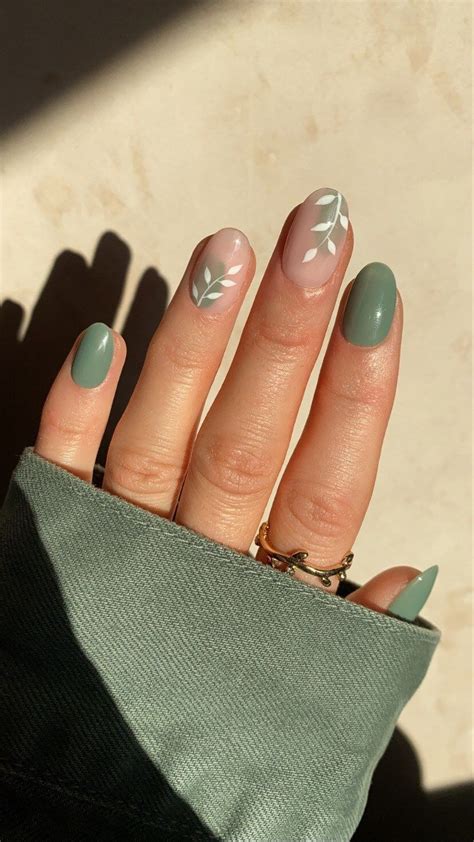 green nail inspo green nails nails stylish nails