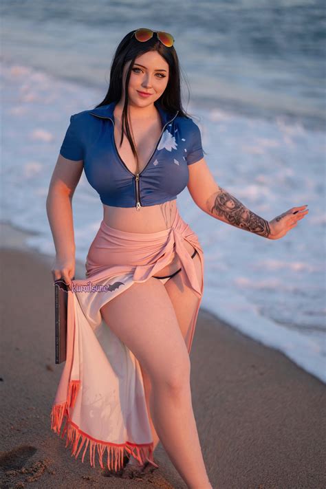 Nico Robin Cosplay by Kuroitsune : r/OnePiece