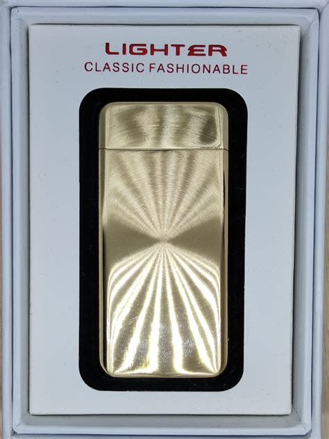 Lighter classic fashionable зажигалка золото - Купить подарки с ...