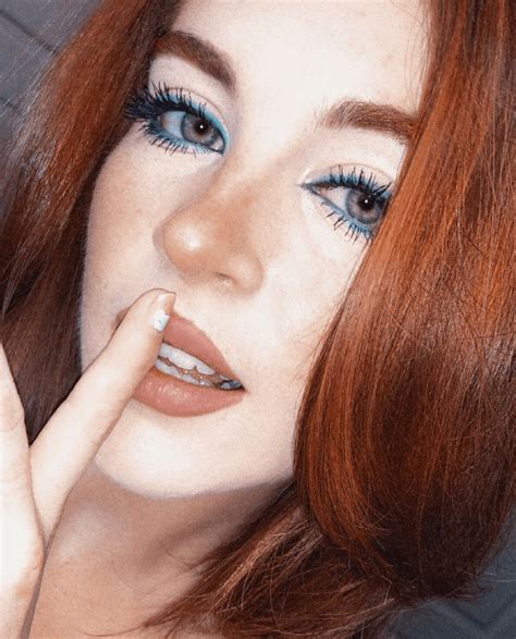 Up Close 💕 : r/DanielleBoker