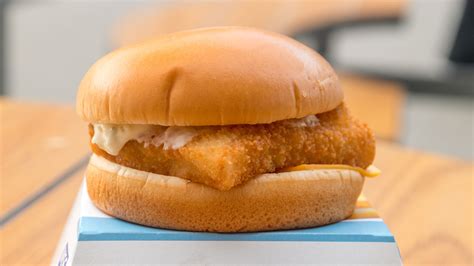 McDonald's Filet-O-Fish Vs McChicken: Which Has More Calories?