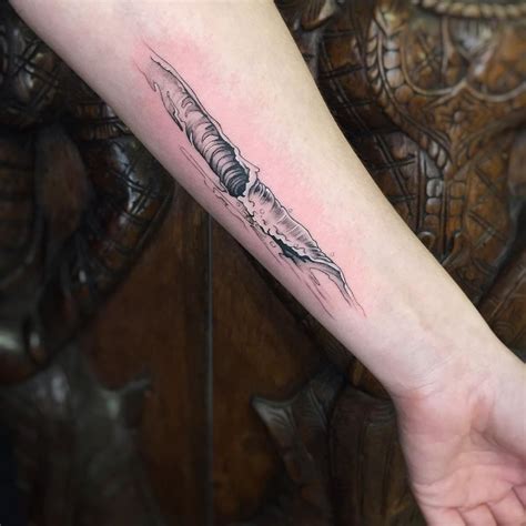 Discover more than 76 waves tattoo forearm - in.coedo.com.vn