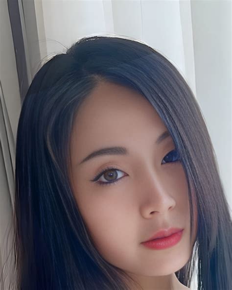 Xreindeers (Actress) Wiki, Age, Net Worth, Husband, Family, Videos & Photos