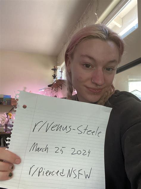 Theevenussteele Nude