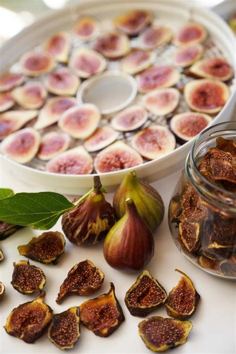 11 Best Dried Fig Recipes - IzzyCooking