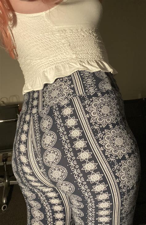 Can I be you thicc trans gf? : r/traps