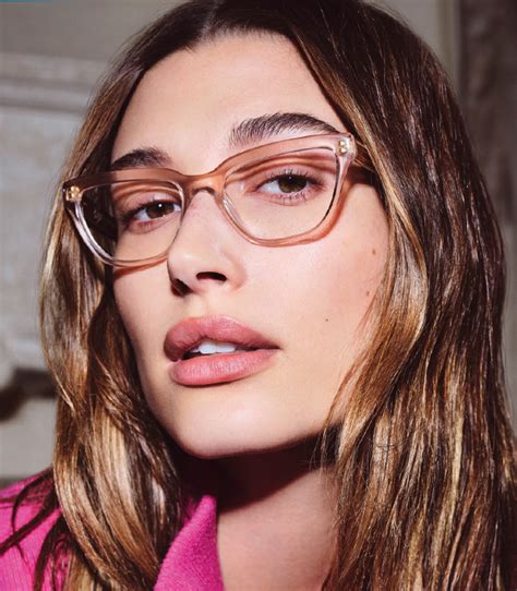 Vogue Brillen online entdecken