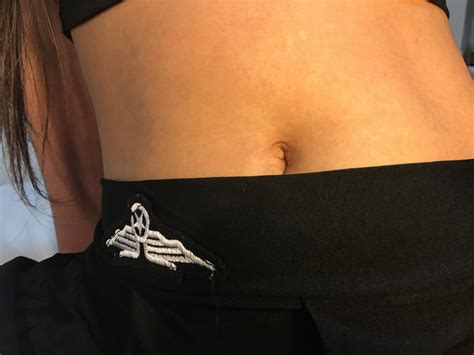 My BELLY BUTTON is so sensitive..wanna tickle it? 👅👅👅 | Scrolller