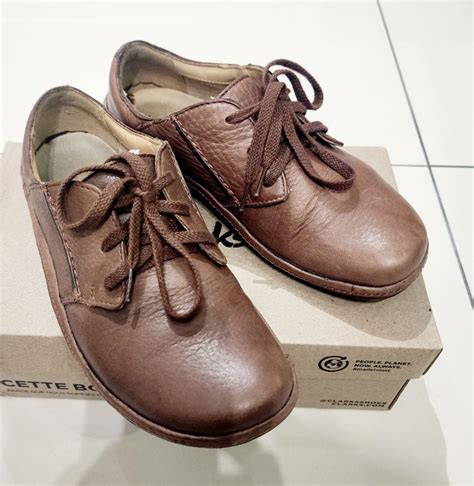 Clarks Shoes UK4D, Women's Fashion, Footwear, Shoe inserts on Carousell