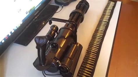 Миниган из ПВХ. Игрушка Minigun. - YouTube