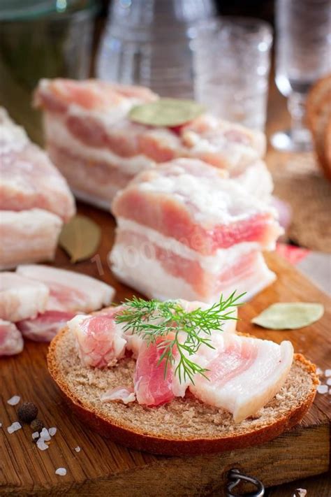Сало в рассоле с чесноком | Receita