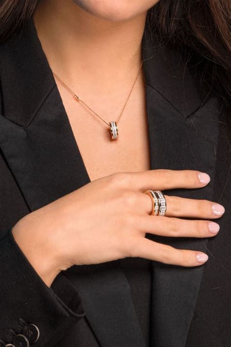 AETERNITAS necklace and rings with diamonds | Fotografia di gioielli ...