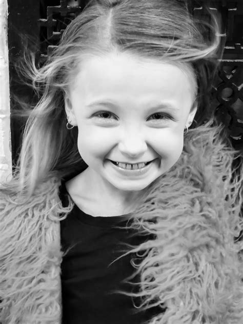 Jillian Leigh Photography : Little Mia (actress/model/dancer)