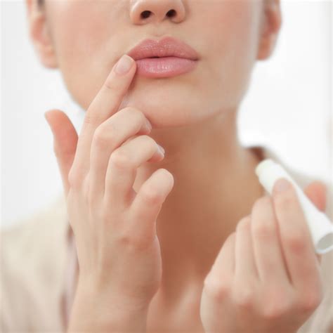 Angular Cheilitis: Symptoms & Treatment - Travocure