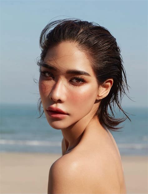 พลอย เฌอมาลย์(Ploy Chermarn Boonyasak)