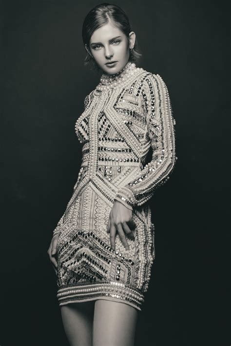 Ella Freya in short hair and an espectacular dress : r/EllaFreya