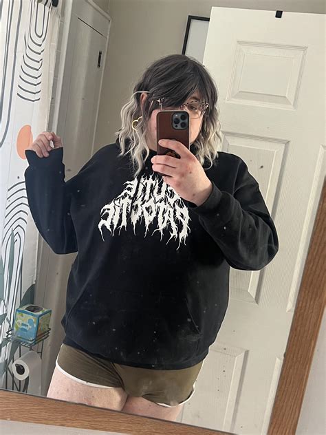 Cozy thicc trans GF near you needs sexual tension STAT : r/ThiccTrans