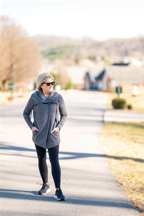 Tania Stephens is Walking Outside10 - 50 IS NOT OLD - A Fashion And