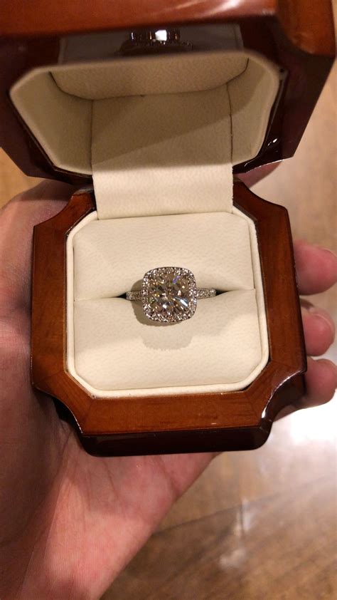 discover  types  wedding rings ideas wedding rings engagement