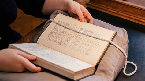 safe handling guidelines national library  ireland