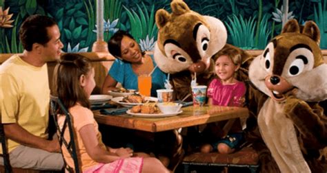 Breakfast at Garden Grill FINALLY Returns | Disney Dining