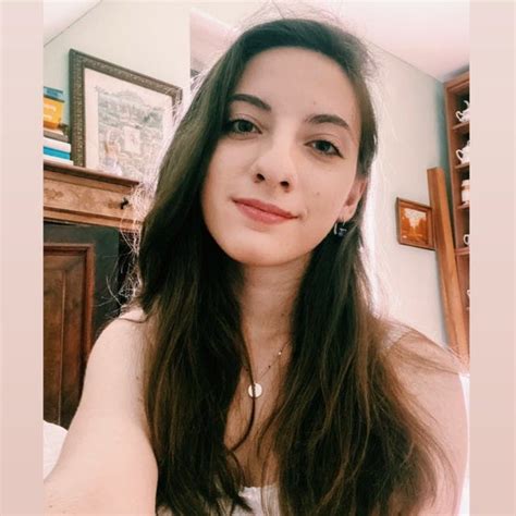 About – Taisiia Dobrozorova – Medium